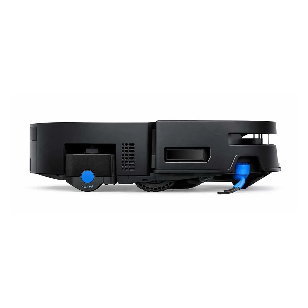 جارو رباتیک اکووکس مدل ECOVACS DEEBOT T90 MAX PRO OMNI در کنار ایستگاه OMNI